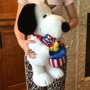 NWT SNOOPY PATRIOTIC GREETER
